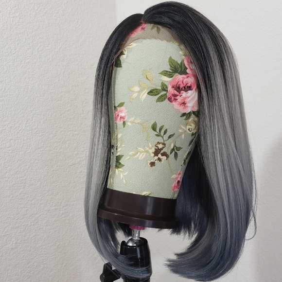 Lace Front Wig - Picture 1 of 1